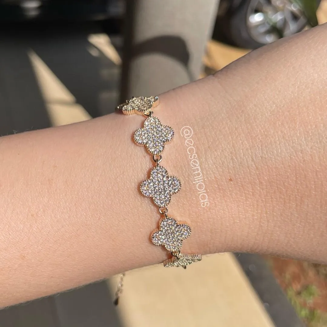 Pulseira com 6 trevos cravejados - 18cm + extensor - banhado a ouro 18k