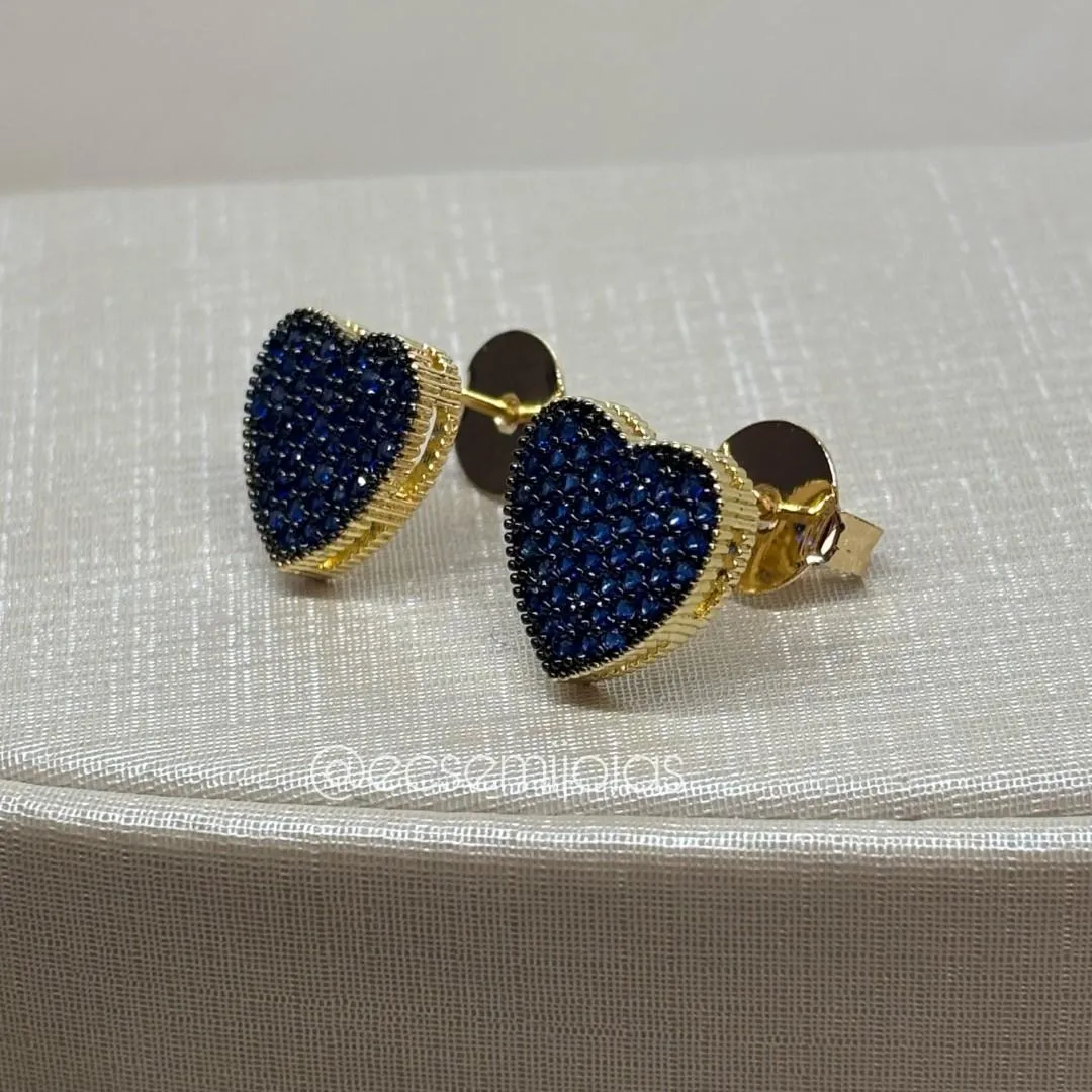 Brinco de coração 12mm cravejado - banhado a ouro 18k