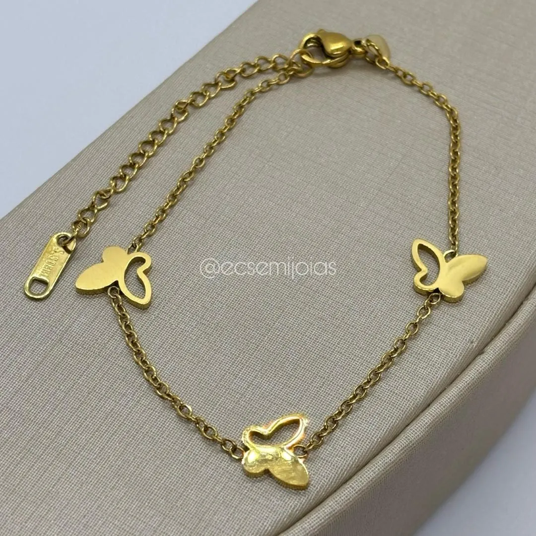 Pulseira portuguesinha com 3 borboletas lisas - 17cm + extensor - aço dourado