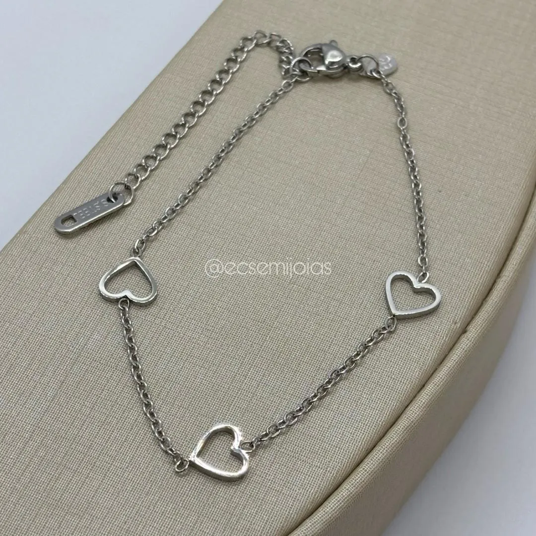 Pulseira portuguesinha com 3 corações lisos vazados - 17cm + extensor - aço