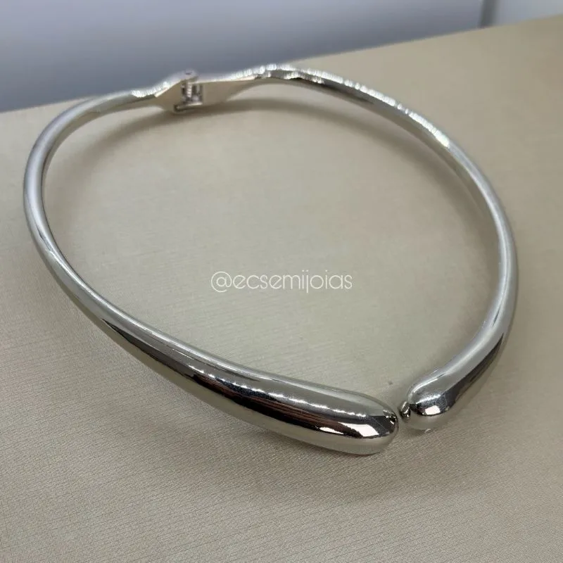 Canga com aro liso com gotas nas pontas - 1,5cm espessura - banhado a ródio branco