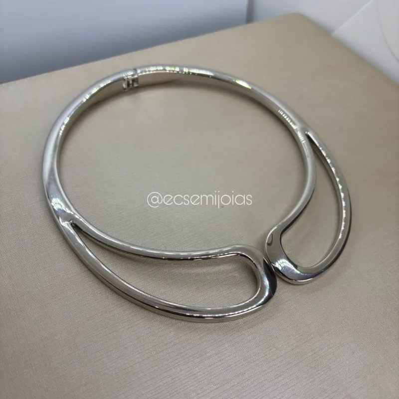 Canga com aro liso com gotas vazadas nas pontas - 3cm espessura - banhado a ródio branco