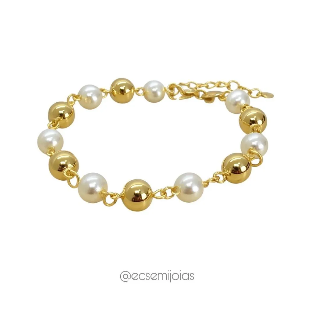 Pulseira de pérolas 8mm e bolas 8mm lisas intercaladas - 20cm + extensor - banhado a ouro 18k