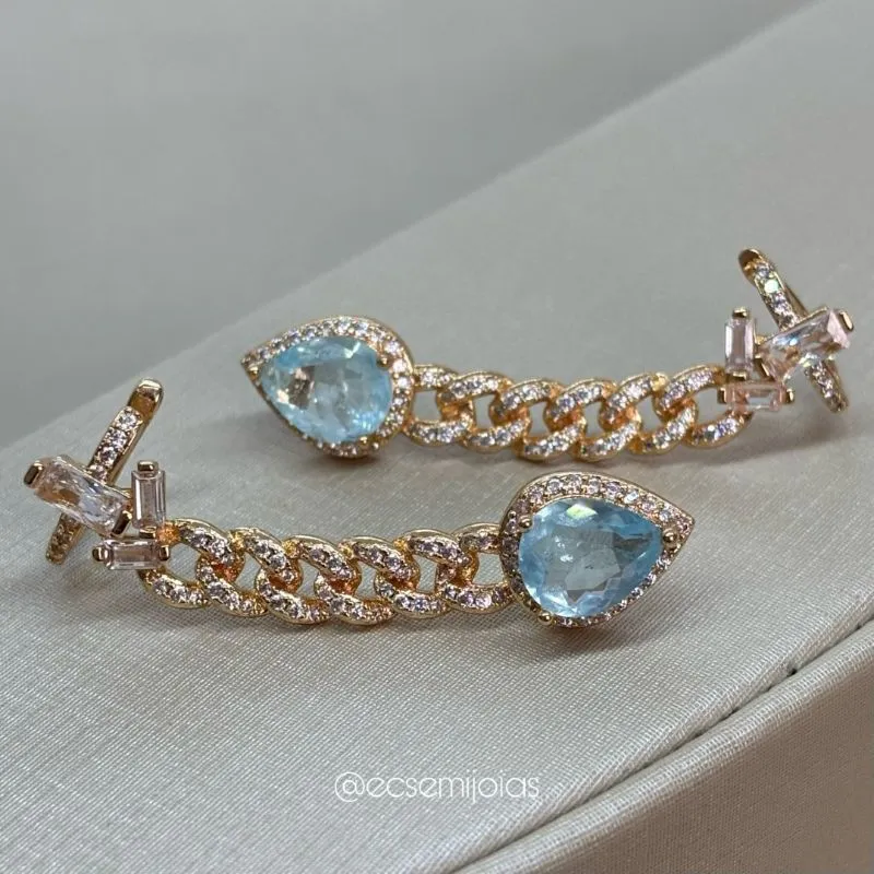 Brinco ear cuff de elos vazados cravejados com pedra gota fusion - banhado a ouro 18k