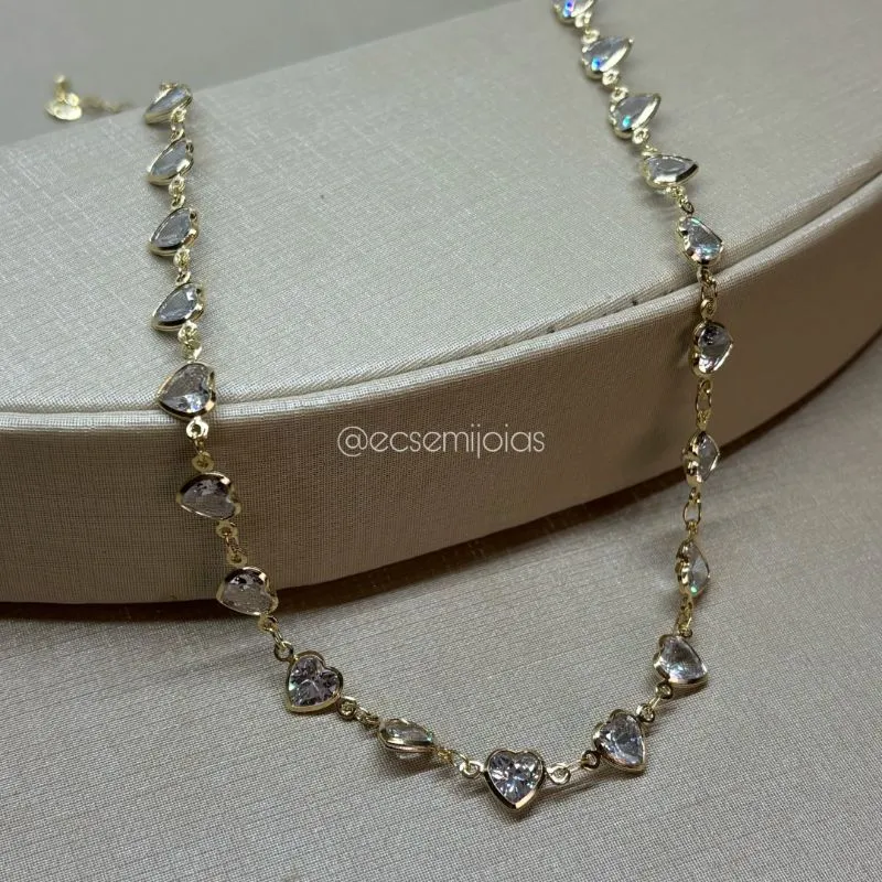 Choker de zircônias de corações - 35cm + extensor - banhado a ouro 18k