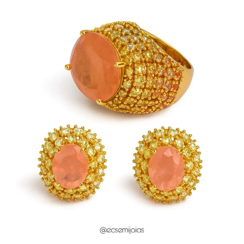 Conjunto de anel e brinco com pedra oval grande no centro com navetes cravejadas em volta - banhado a ouro 18k