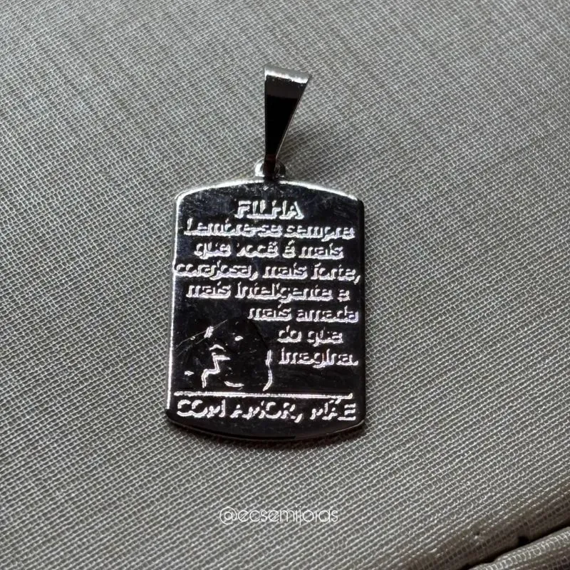 Pingente placa escrito 