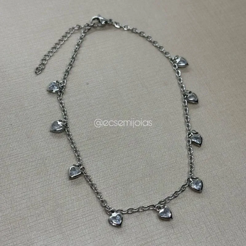 Tornozeleira portuguesinha zircônias de corações com bordas penduradas - 24cm + extensor - aço inoxidável