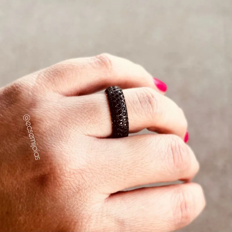 Anel 360º com 3 fileiras cravejadas  - banhado a ouro 18k