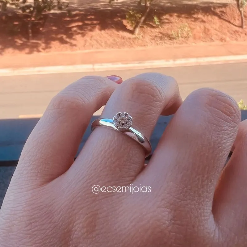 Anel chuveirinho cravejado - banhado a ródio branco