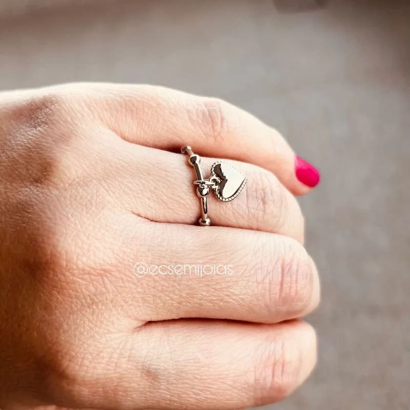 Anel fininho com bolinhas lisas e coração pendurado - banhado a ródio branco