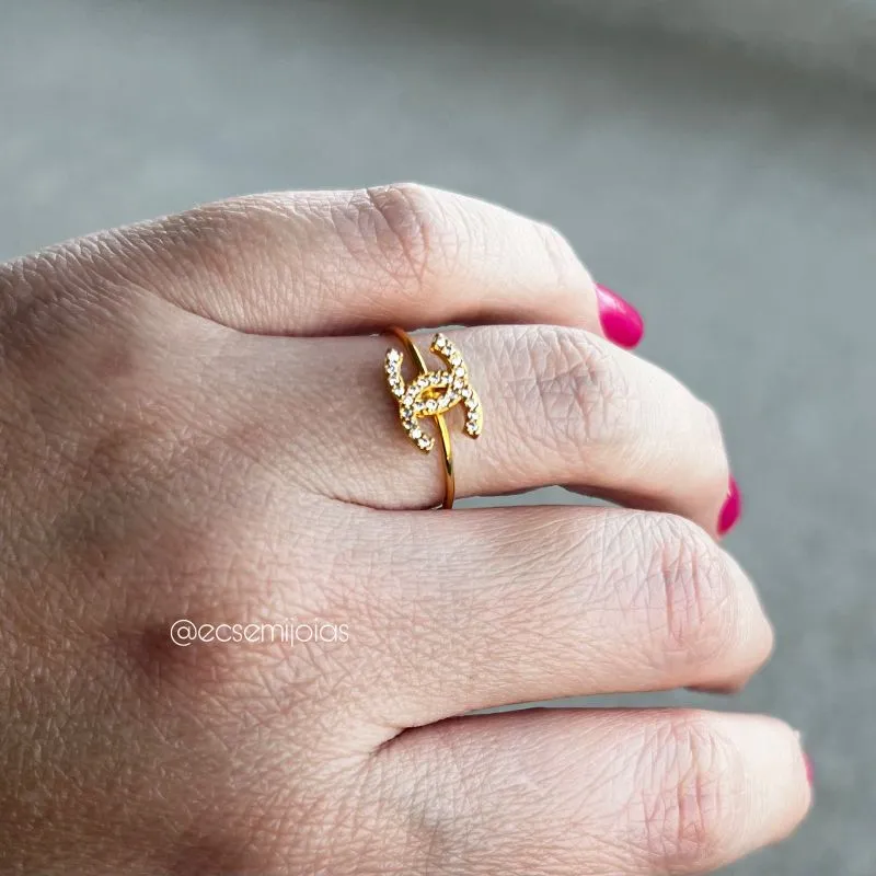 Anel inspiração cravejado - banhado a ouro 18k