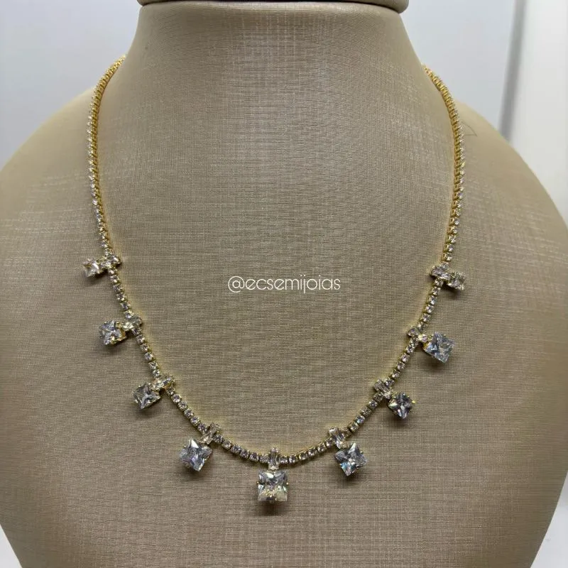 Colar 100% zircônias com fileira de zircônias quadradas - 40cm + extensor - banhado a ouro 18k