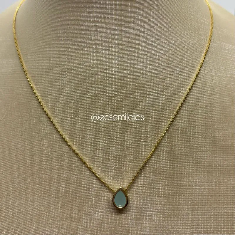 Colar com pingente de pedra gota com bordas - 45cm - banhado a ouro 18k