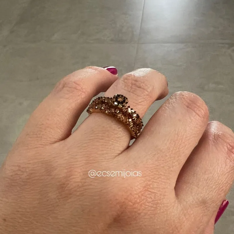 Anel duplo com chuveiro cravejado e aro com baguetes - banhado a ouro 18k