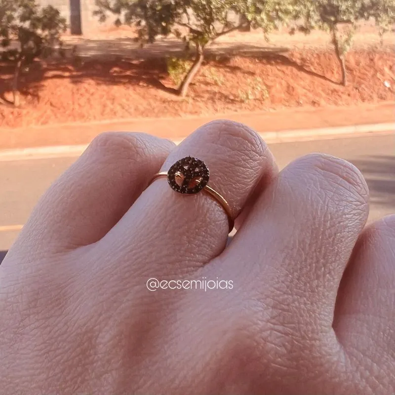 Anel símbolo da paz cravejado - banhado a ouro 18k