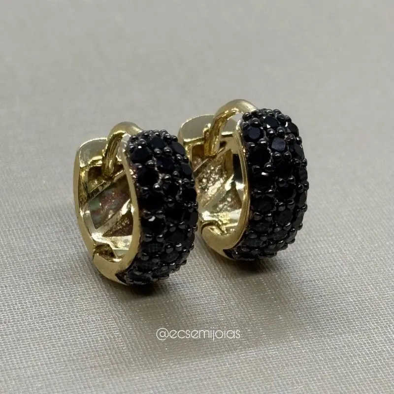 Argola 15mm com 3 fileiras cravejadas M -  banhado a ouro 18k
