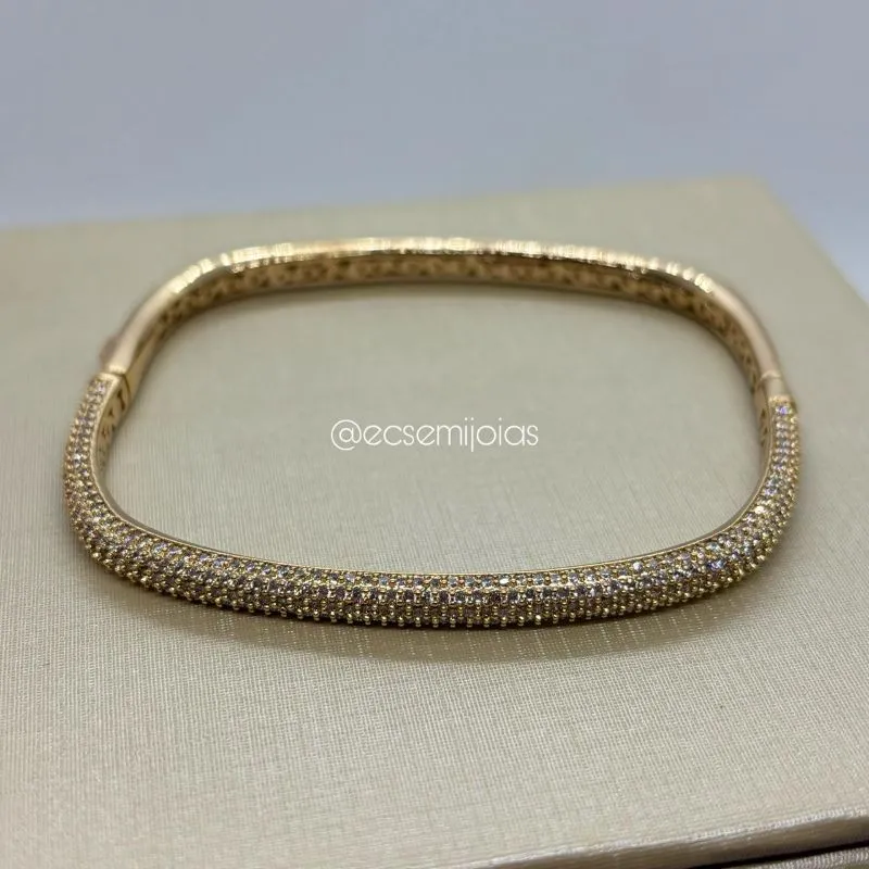 Bracelete quadrado com 5 fileiras cravejadas - banhado a ouro 18k
