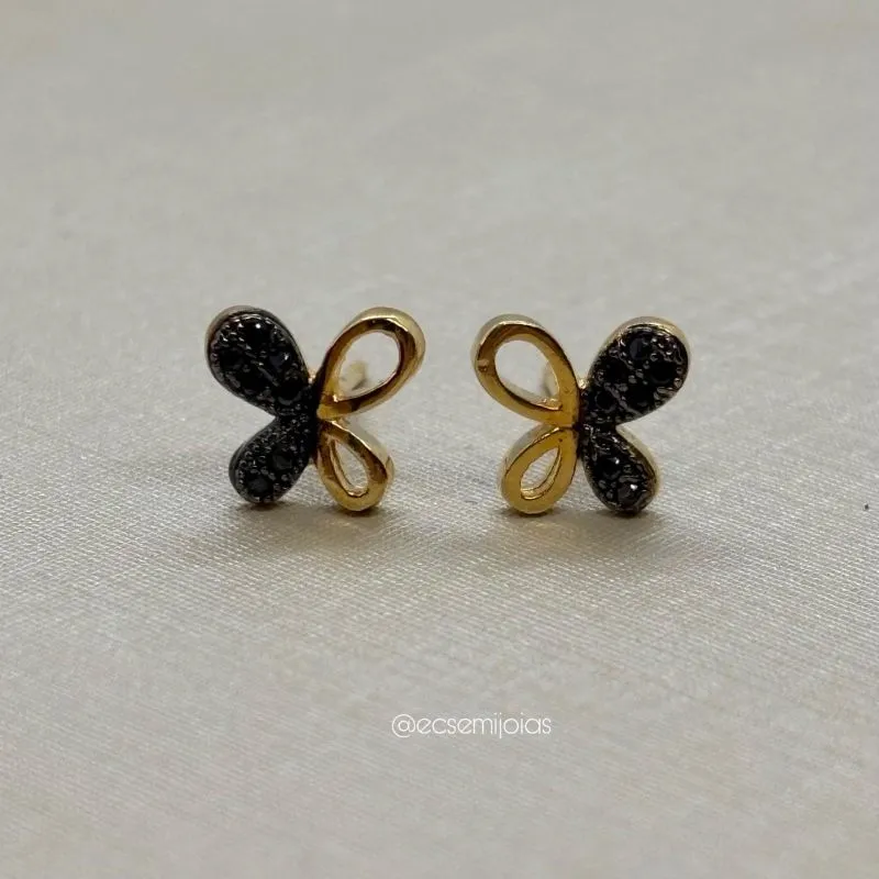 Brinco de borboleta pequena cravejada - banhado a ouro 18k