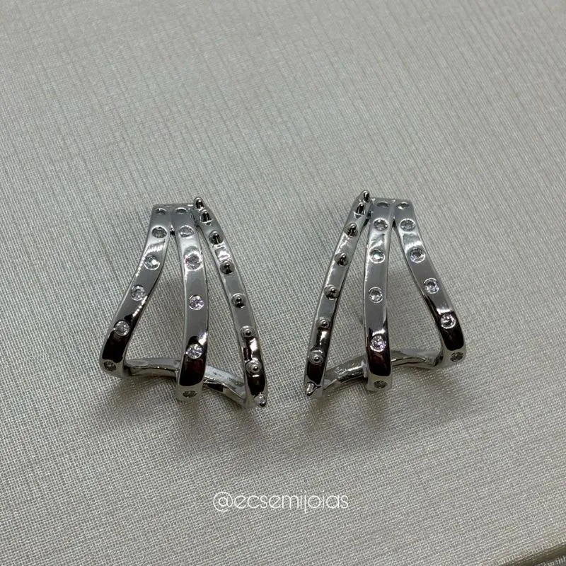 Brinco ear cuff com 3 aros com zircônias - banhado a ródio branco