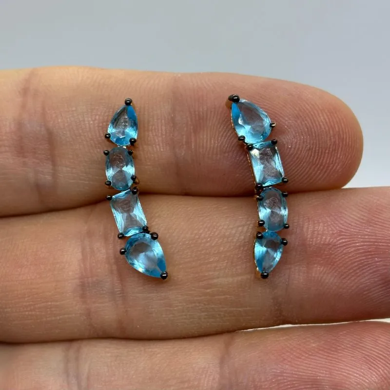 Brinco ear cuff com zircônias gota, oval e retangular - banhado a ouro 18k