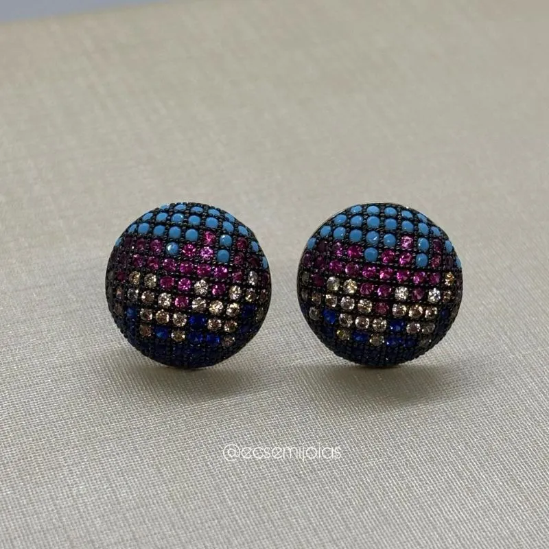 Brinco redondo 15mm cravejado - banhado a ouro 18k