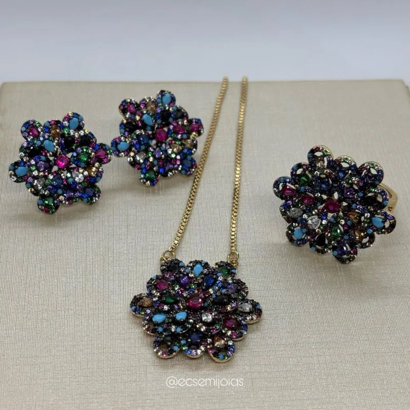 Conjunto brinco, colar e anel de flor cravejada - colar 80cm ajustável  - banhado a ouro 18k