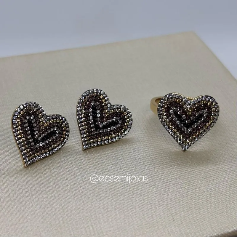 Conjunto de anel e brinco de coração cravejado - banhado a ouro 18k