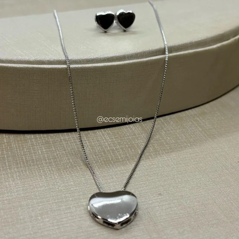 Conjunto de brinco e colar de coração liso - banhado a ródio branco
