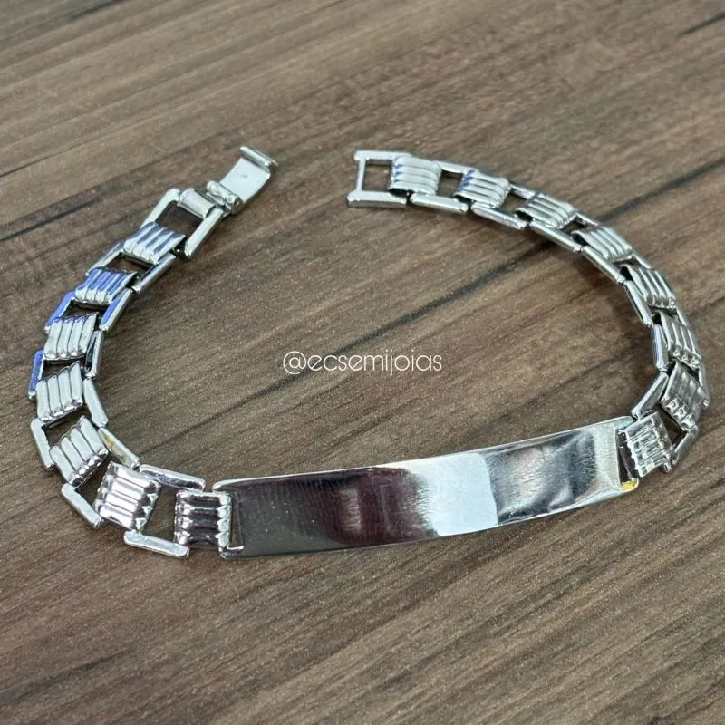 Pulseira masculina de elos quadrados vazados com placa lisa - 19,5cm - banhado a ródio branco