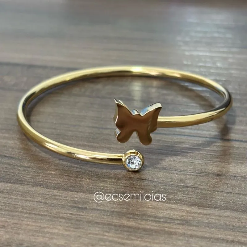 Bracelete com 1 borboleta lisa e 1 zircônia - aço dourado inoxidável
